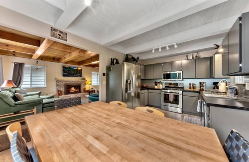 Christmas Valley Chalet De Esquí | 2782B River Front Chalet, quiet locationm fall discounts in place