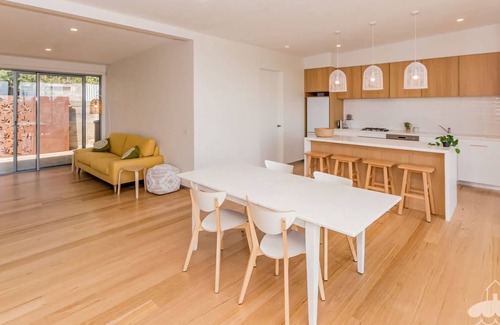 Sandy Point Casa | 28 Ennisvale Avenue, Sandy Point