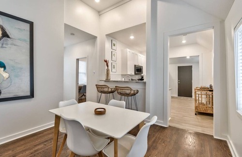 Southmoreland Casa | 28) Perfect for Companies!