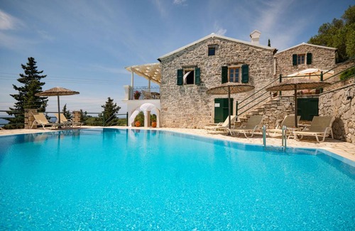 Vlachopoulatika Villa | 280 m² Villa ∙ 4 habitaciones ∙ 9 huéspedes