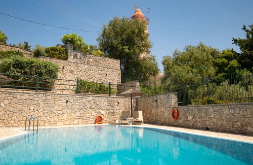 Vlachopoulatika Villa | 280 m² Villa ∙ 4 habitaciones ∙ 9 huéspedes