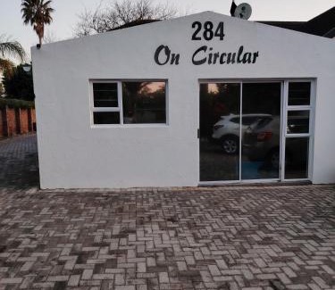 Port Elizabeth Apartamento | 284 On Circular 3