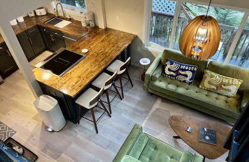 Kodiak Cabina | 2889 Pruitt Lane - The Shoreline Cabin - An Authentic Alaskan Retreat