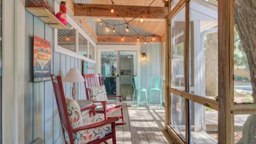 Isle of Palms Casa | 29 24th Avenue by AvantStay Easy Beach Access