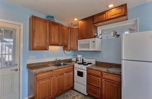 Hatteras Condominio | 29 Cabana Anna Studio Bedroom Condo by RedAwning