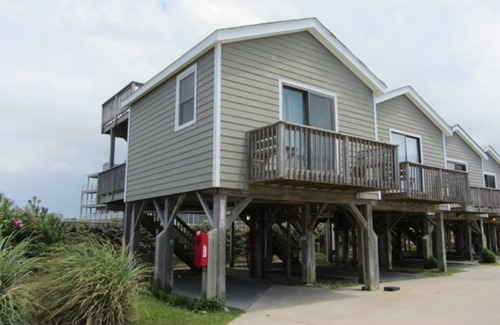 Hatteras Condominio | 29 Cabana Anna Studio Bedroom Condo by RedAwning