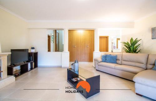 Alpouvar Casa | #297 Espaçosa Vivenda V5 by Home Holidays