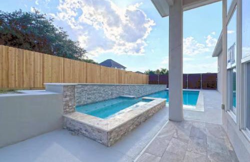 Calallen Casa | 298 5 Bedrooms Fenced yard New Construction