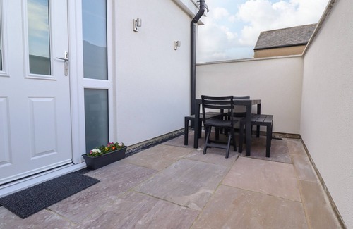 Embleton Cabaña | 2A FRONT STREET, pet friendly, with open fire in Embleton