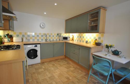 St Monans Casa | 2a Rose St- cosy coastal cottage Fife