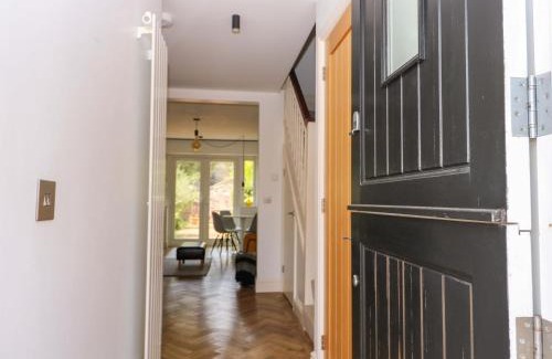 Langstone Casa | 2A The Mews