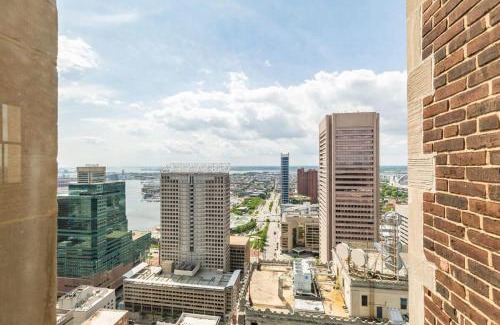 Downtown Baltimore Apartamento | 2B 2BA Distinguished Apartment Rooftop Pool & Gym