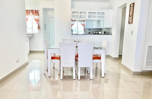 Residencial ROMANA Apartamento | 2B, close to the beach, close to the Romana AirPort, close to Altos de Chavon, at the city.