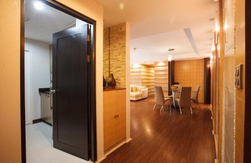 Khlong Toei Nuea Casa | 2B-Short-term rental allowed-2BRs Downtown Bangkok