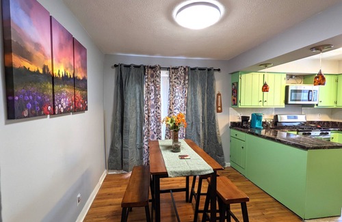 Springfield Casa | 2b1b fenced backyard with deck, outdoor space near hospitals