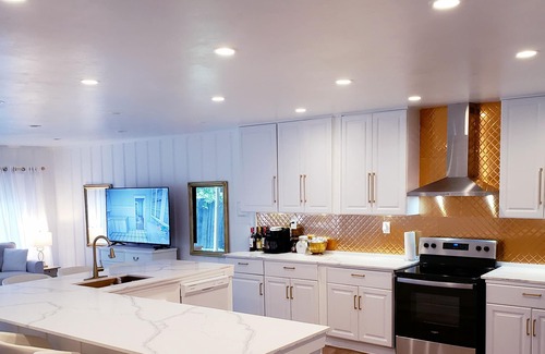 Central Oklahoma City Casa | 2BR/2BA WITH A POOL