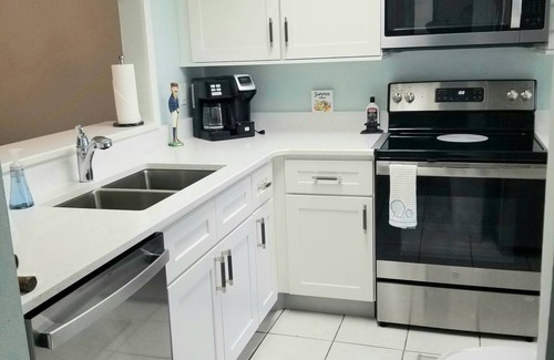 New Port Richey Condominio | Private and Cozy villa in gated Golf community.