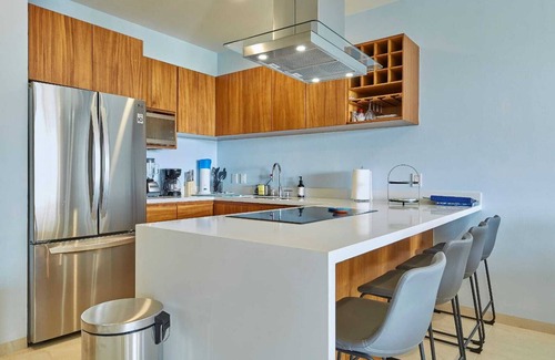 Cabo Bello Condominio | 2BD/2BA NEW Condo ~ Great View ~ Close to Downtown