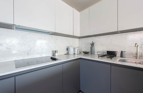Chigwell Apartamento | 2BD, 2BA Urban Oasis