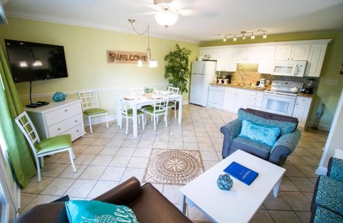 Surfside Beach Complejo | 2BD/Surfside Beach - Cozy Resort by Grand Strand with Pools, Cabanas, and More!