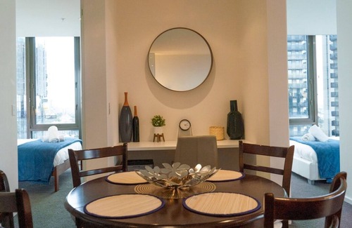 Southbank Apartamento | 2BD With City Views, Pool, Gym & Tennis Court