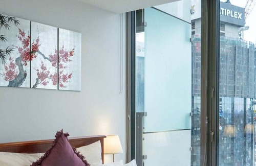 Southbank Apartamento | 2BD With City Views, Pool, Gym & Tennis Court