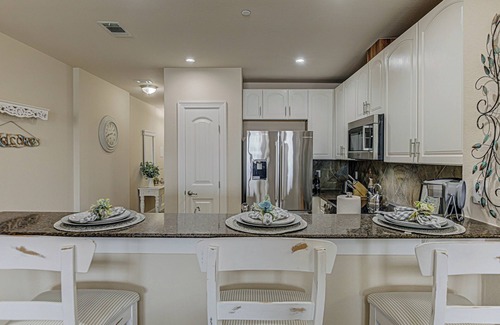 Horseshoe Bay Condominio | 2BDR Condo for 4 with Pool, Hot Tub & View of Marina!