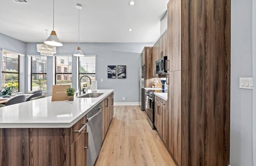 Cedars Apartamento | 2Bdr Downtown Dallas Rooftop/FirePit+Pooltable&Gym