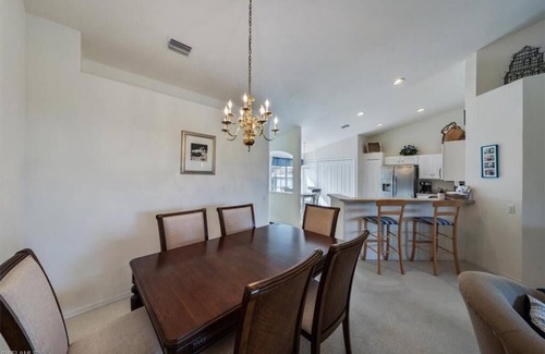 Bonita Springs Condominio | 2bed/2 bath Condo with Stunning Lake & Golf Views
