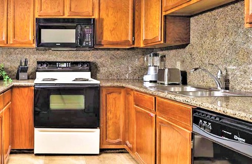 Flagstaff Complejo | 2BD/2BTH - Mountain Views in Flagstaff! Complete w/Golf, Pools, and More!