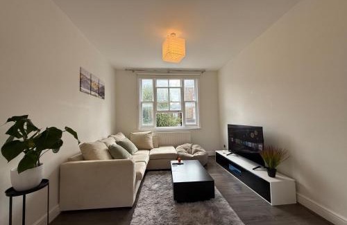 London City Centre Apartamento | 2Bed Apartment-Sleeps 4 Pets Ok & Balcony