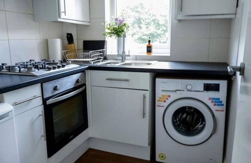 Wimbledon Apartamento | 2Bed Flat Sleeps 5-6 Easy City Access with parking