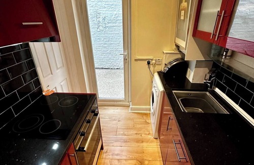 Golborne Apartamento | 2Bed - Private Patio -3min to Westbourne Park Tube