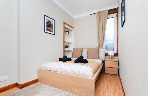 Grangemouth Apartamento | 2Bed Upper Cottage Flat-On Street Parking
