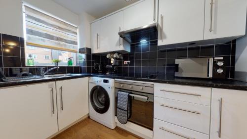 West Ham Apartamento | 2BedRm-4guests-Parking-NearStation
