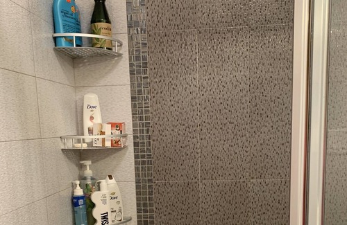 Sheepshead Bay Apartamento | 2Bedroom 1+1/2 Bath Private Backyard