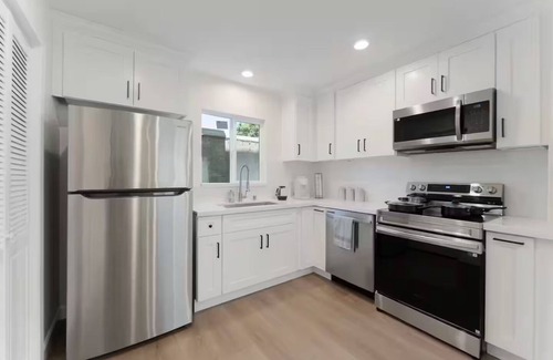 Monrovia Casa | 2Bedroom/1Bath/Safe/DTLA / Pasadena / Hollywood