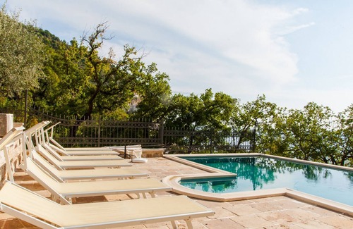 Rezevici Apartamento | 2bedroom Apt w/shared pool #5 @Pietra Mare Apts