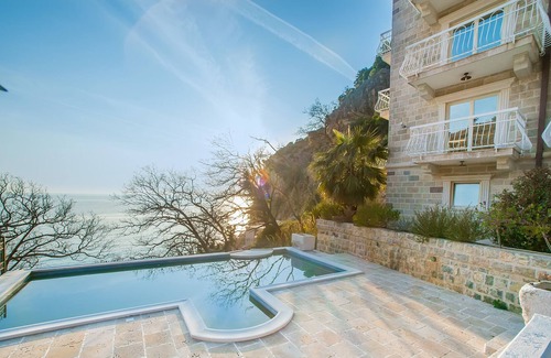 Rezevici Apartamento | 2bedroom Apt w/shared pool #5 @Pietra Mare Apts