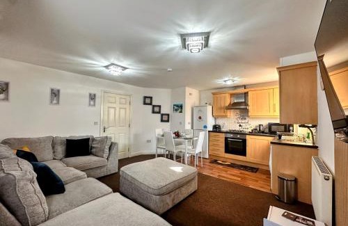 Golborne Apartamento | 2Bedroom Gem at Golborne, Warrington with Free Parking - Contractor Friendly