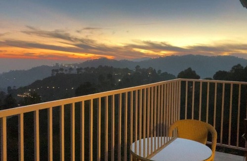 Kumarhatti Casa | 2BHK Apartment near Kasauli