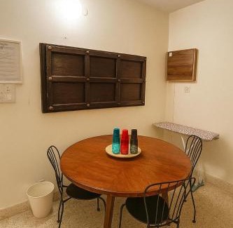 Domlur Apartamento | 2BHK Cozy stay Indranagar