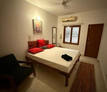 Domlur Apartamento | 2BHK Cozy stay Indranagar