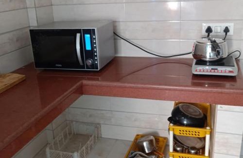 Sarnath Apartamento | 2BHK Fully Air-Conditioned Apartment