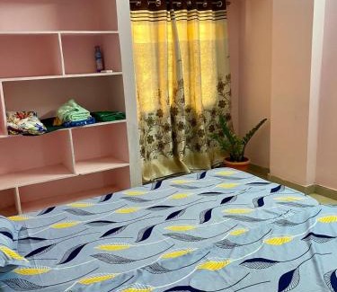Hyderabad Apartamento | 2BHK Home AC bed room First floor Meerpet