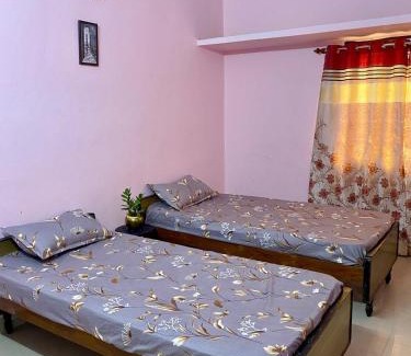 Hyderabad Apartamento | 2BHK Home AC bed room First floor Meerpet