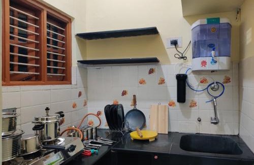 Mysore Casa | 2BHk Homestay Opp Mysore Zoo, Kamadhenu Homestay B