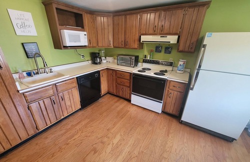 Waterloo Apartamento | 2br 1ba, 3rd floor apt, near dwtn Waterloo, Adults only