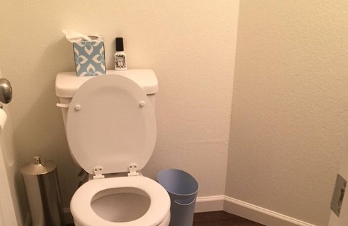 Greeley Casa | 2BR+2.5Bath+2Car Garage-Pets ok!