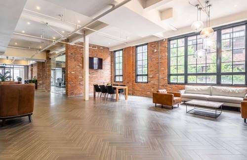 Kirkendall North Apartamento | 2BR 2 Storey Loft Free Parking Gym 2